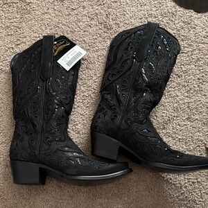 J.B. Dillon Black Embroidered Heeled Boots